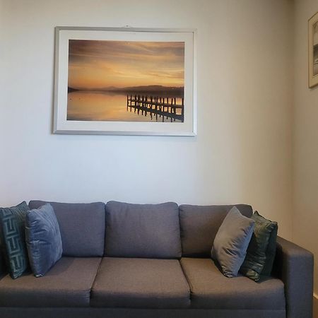 2 Bedroom 2 Bath 1 Ensuite In Roya Asenal Beautiful Views & Parking ลอนดอน ภายนอก รูปภาพ
